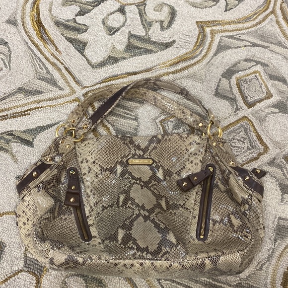 💕 Cynthia Rowley brown creme x large snakeskin leather satchel bag 💕 - Picture 13 of 14